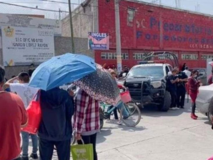 Maestra pide tarea a niño y la ataca con un cuchillo en Edomex Maestra pide tarea a niño y la ataca con un cuchillo en Edomex