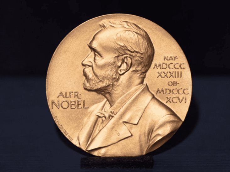 Moscú acusa a la Fundación Nobel de destruir su credibilidad al excluir a representantes de Rusia Moscú acusa a la Fundación Nobel de destruir su credibilidad al excluir a representantes de Rusia