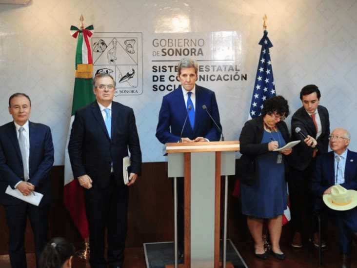 AMLO a Kerry: Pemex reducirá 98% de gas metano AMLO a Kerry: Pemex reducirá 98% de gas metano