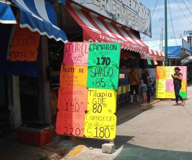 Reportan locatarios buenas ventas de mariscos Reportan locatarios buenas ventas de mariscos