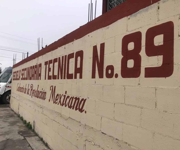 Avalan en secundaria uso de mochilas transparentes Avalan en secundaria uso de mochilas transparentes