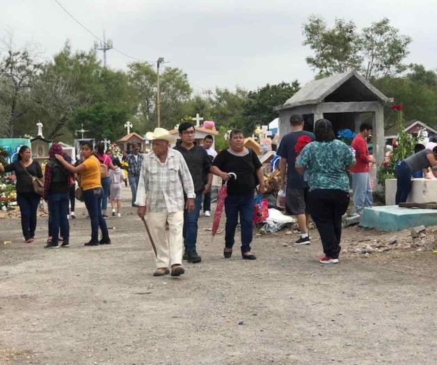 Recuerdan a seres queridos en ‘el sur’