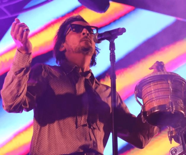 León Larregui lamenta muerte de jóvenes tras caer en coladera León Larregui lamenta muerte de jóvenes tras caer en coladera