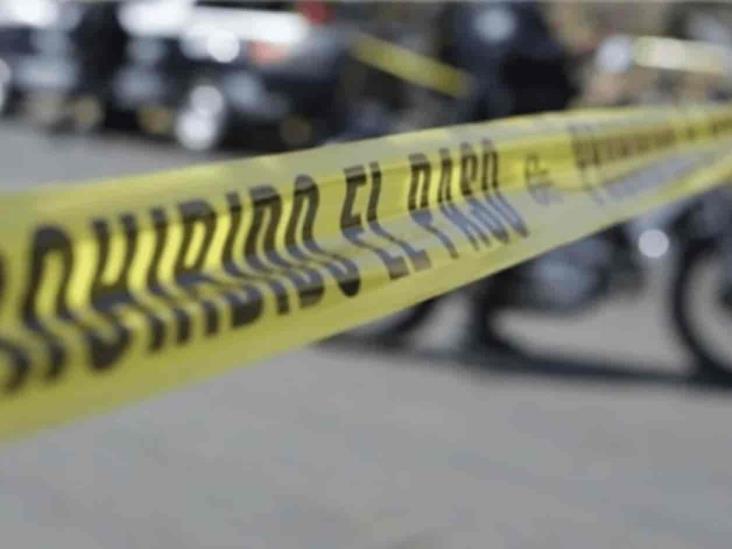 Asesinan a balazos a pareja de turistas frente a un bar en Sinaloa Asesinan a balazos a pareja de turistas frente a un bar en Sinaloa