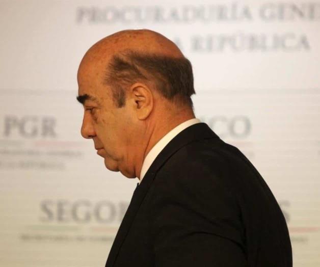 Va la UIF contra Murillo Karam por lavado de dinero 