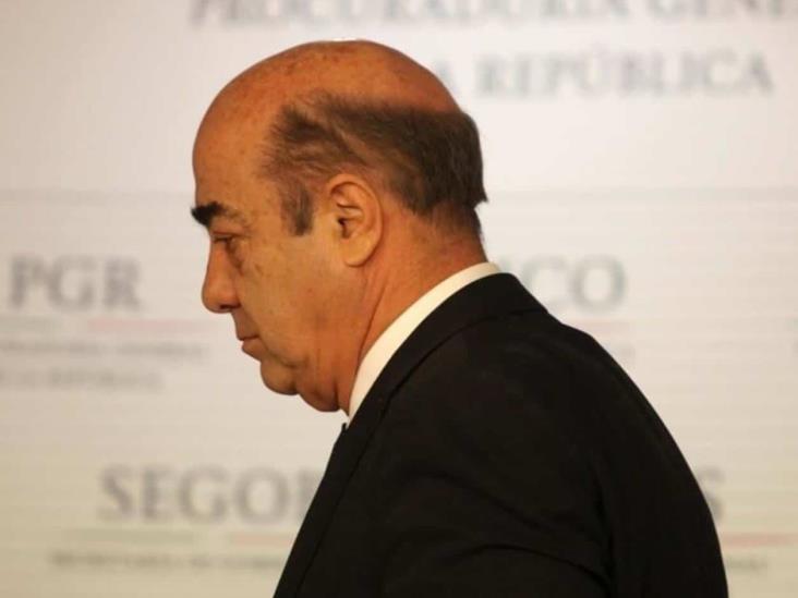 Va la UIF contra Murillo Karam por lavado de dinero Va la UIF contra Murillo Karam por lavado de dinero