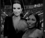 Critican a Laura Pausini por editar foto con Yalitza Aparicio