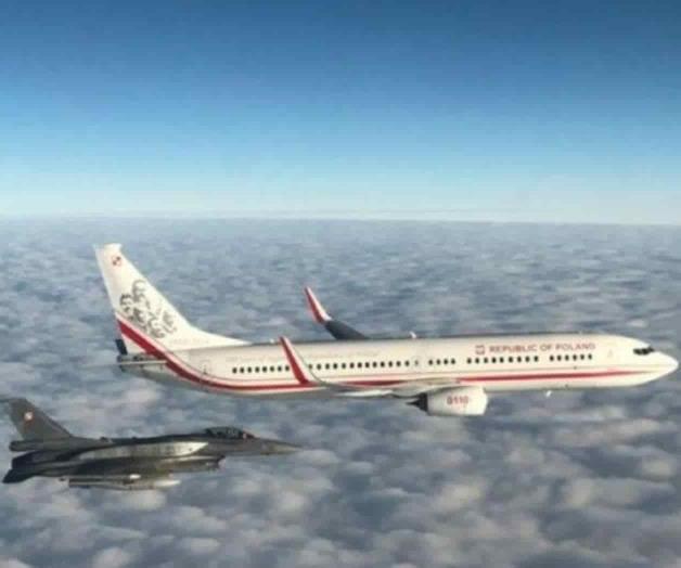 Rumbo a Qatar, avión de la Selección de Polonia es escoltado por cazabombarderos hasta la frontera Rumbo a Qatar, avión de la Selección de Polonia es escoltado por cazabombarderos hasta la frontera