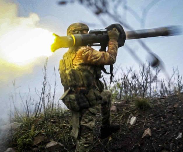 Ataques rusos provocan largos apagones eléctricos en Ucrania