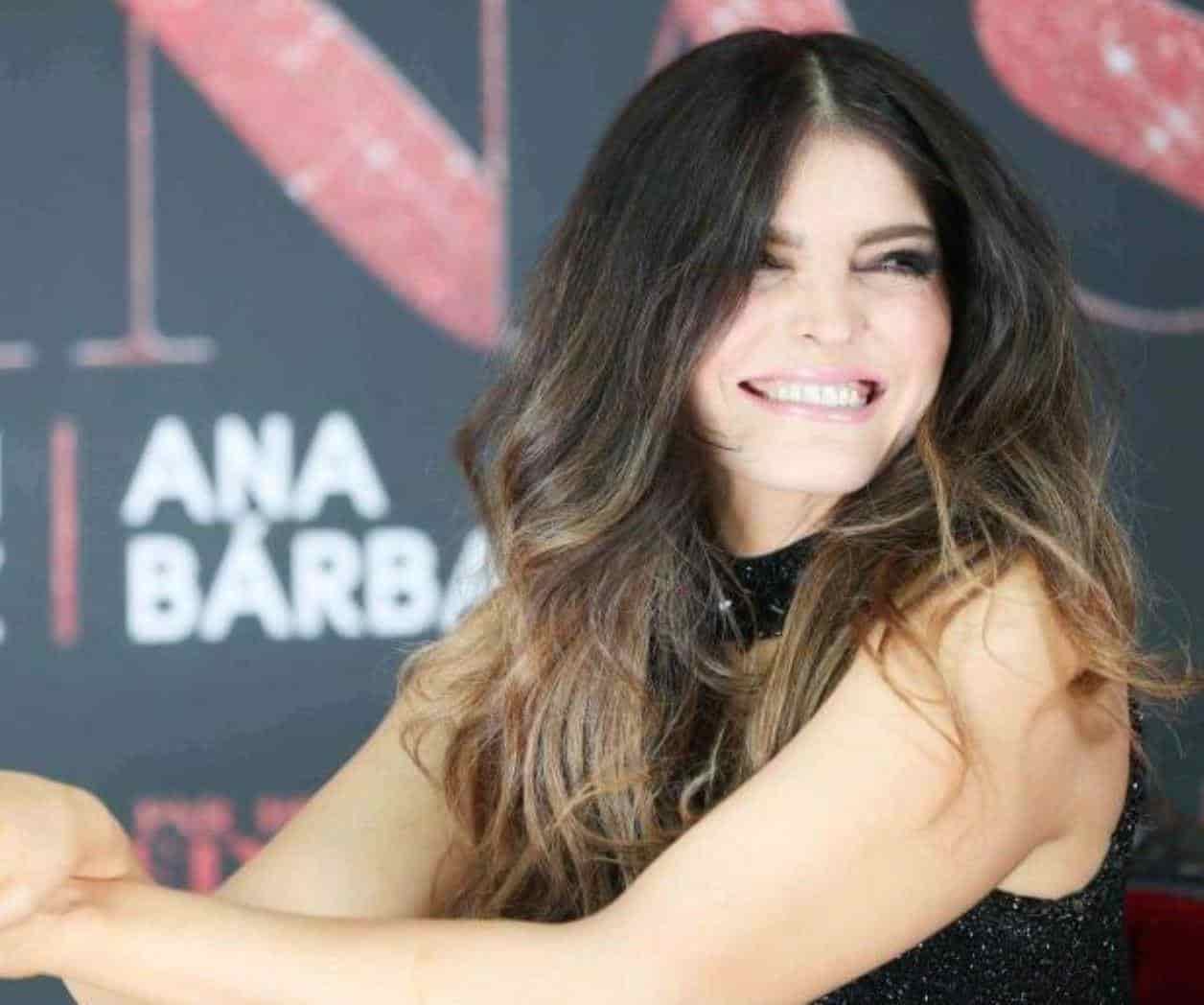 Ana Bárbara crítica a Santa Fe Klan