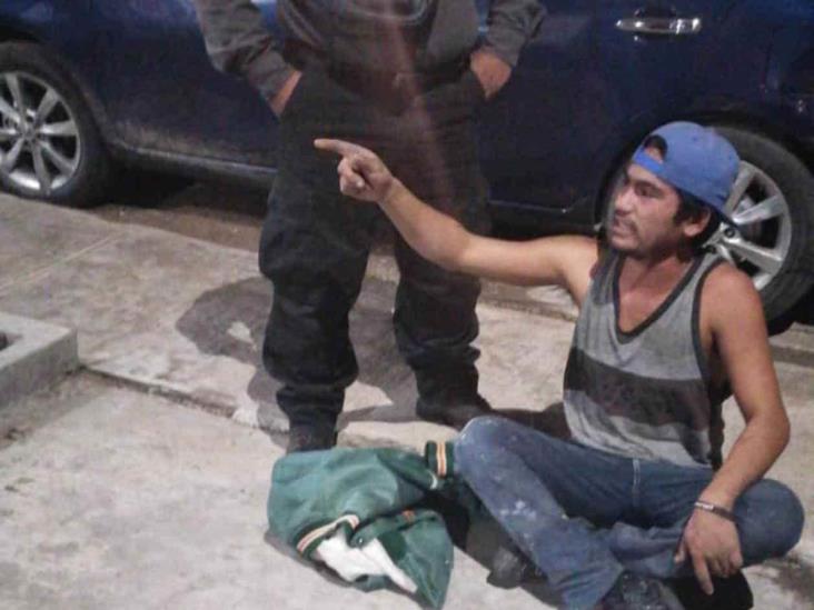 Roba en depósito y dueño lo agarra Roba en depósito y dueño lo agarra