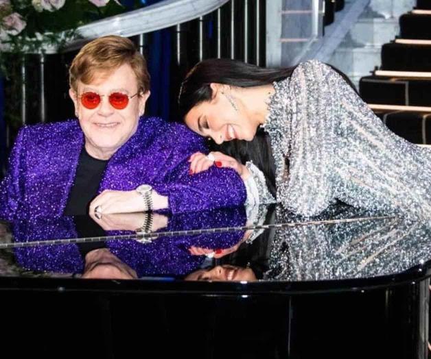 Elton John y Dua Lipa comparten escenario por primera vez