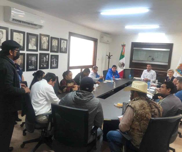 Sigue mal tiempo posponiendo desfile