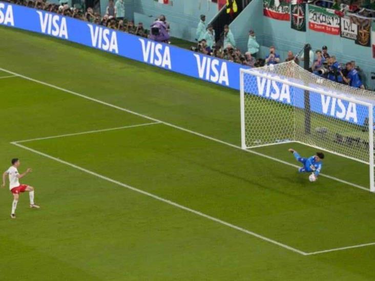 Ochoa se viste de héroe Ochoa se viste de héroe