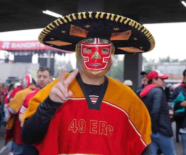 Una marea roja inunda el Estadio Azteca para la NFL Una marea roja inunda el Estadio Azteca para la NFL