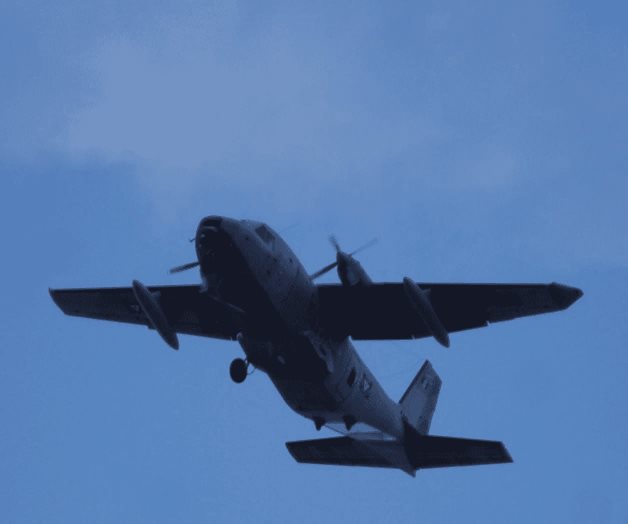 Una avioneta con ocho personas se estrella en una zona residencial de Medellín