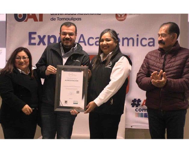 Recorre rector la UAT de Río Bravo Recorre rector la UAT de Río Bravo