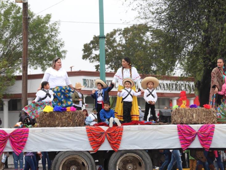 Disfrutan riobravenses de parada revolucionaria Disfrutan riobravenses de parada revolucionaria