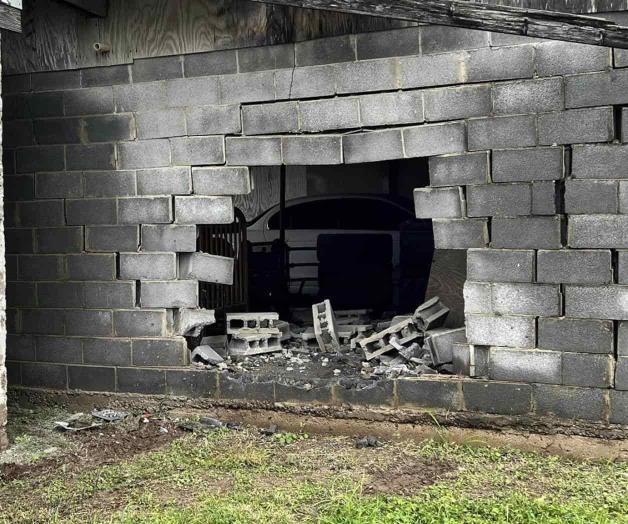 Se impacta en una pared vehículo de Border Patrol