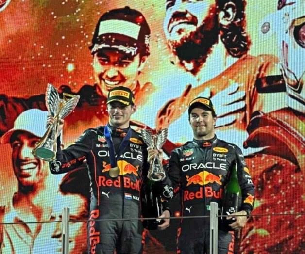 Defiende Checo legalidad del primer título de Verstappen 