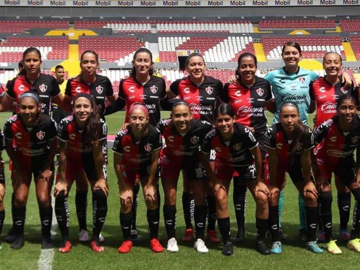 Clásico de Chivas y Atlas femenil