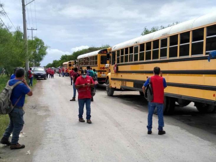 Exigen vecinos más corridas de camiones Exigen vecinos más corridas de camiones