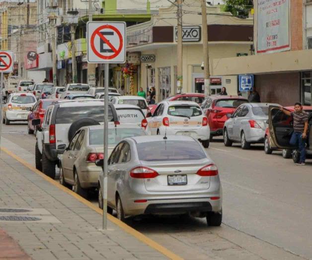 Exhortan a manejar con precaución en la época navideña