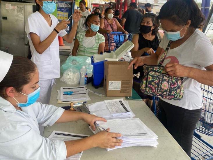 Con dos módulos, atienden vacunación contra Influenza Con dos módulos, atienden vacunación contra Influenza