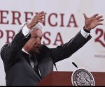 Ante freno a su reforma electoral, AMLO se resigna y anuncia envío de nueva iniciativa