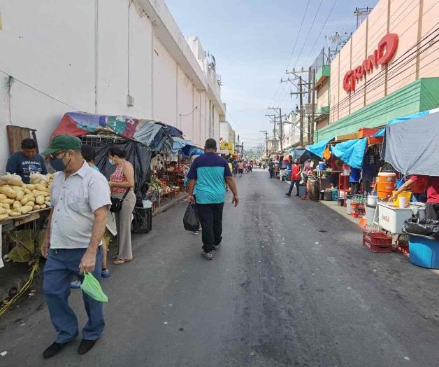 Patrones proponen aumento del 15% a salarios en el 2023