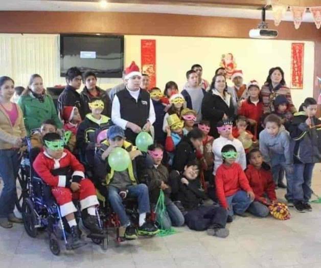 Realizan caravana inclusiva y juguetón