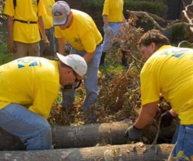 Celebran Día del Servicio con limpieza de parque