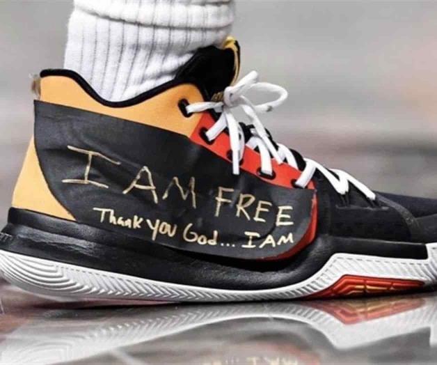 Responde Irving a su manera a Nike 