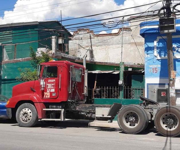 Quieren los transportistas fuera a director de Tránsito