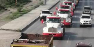 Llevan transportistas protesta a través de calles de Reynosa