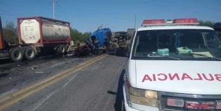 Choque múltiple en carretera federal deja saldo de varios heridos