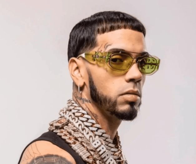 Hijo de Anuel AA aparece en el video de la canción Monstruo Hijo de Anuel AA aparece en el video de la canción Monstruo