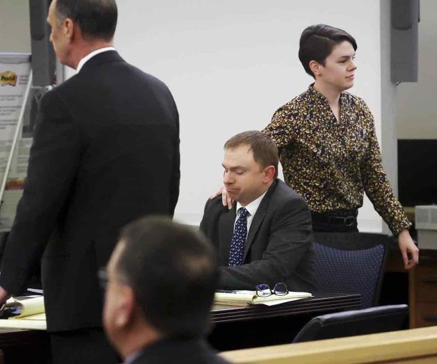 Describen a exoficial como un ‘narcisista’ Describen a exoficial como un ‘narcisista’