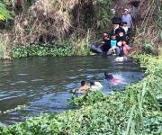 Migrantes logran cruzar a nado el Río Bravo