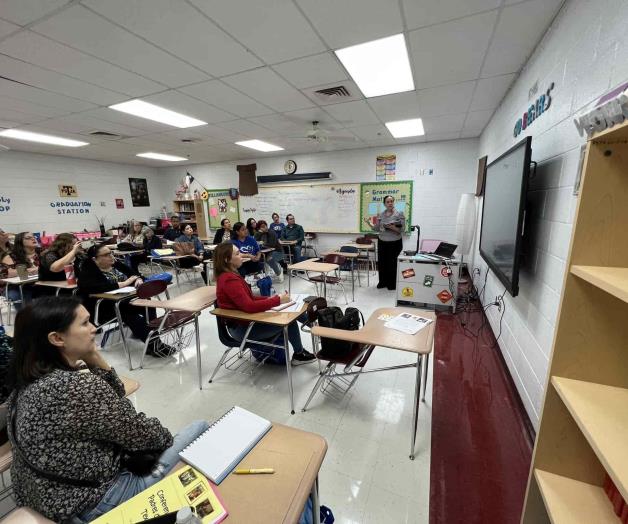 Abren escuelas como refugios temporales