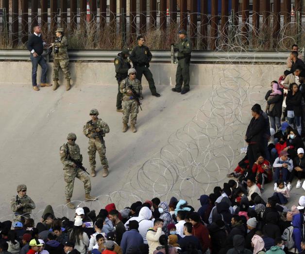 Temen norteamericanos ser reemplazados por migrantes