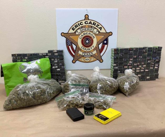 Parada de tráfico pone al descubierto droga Parada de tráfico pone al descubierto droga