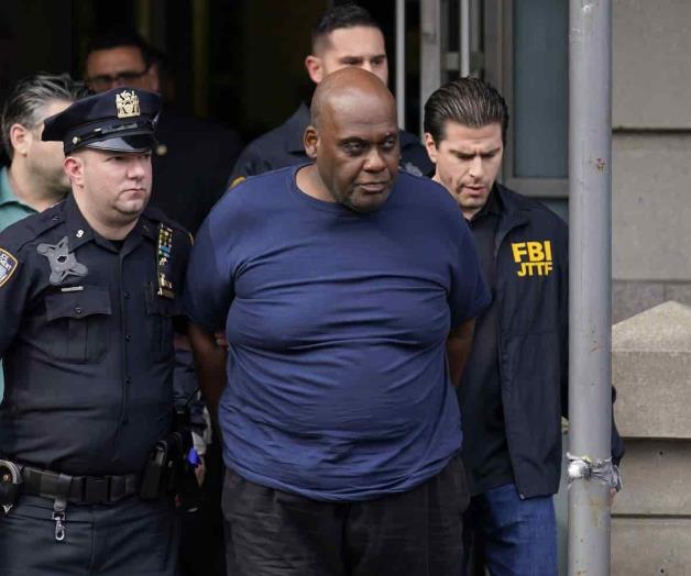 Buscan larga sentencia para agresor en metro