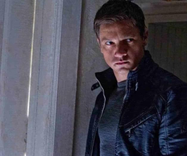 Jeremy Renner atropelló su pierna con máquina quitanieves