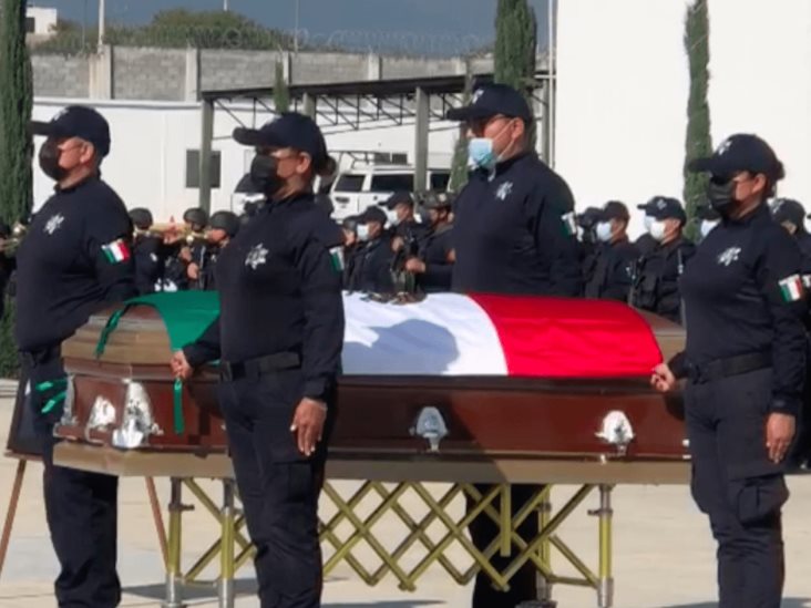 Despiden con honores fúnebres a elemento de la Guardia Estatal Despiden con honores fúnebres a elemento de la Guardia Estatal