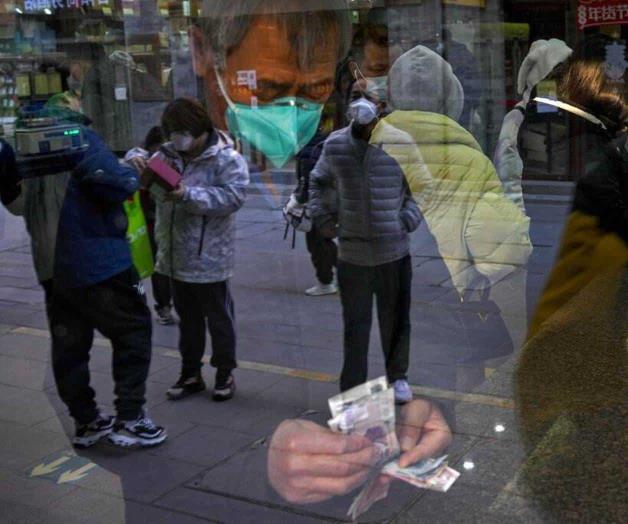 China amenaza con responder a medidas contra coronavirus