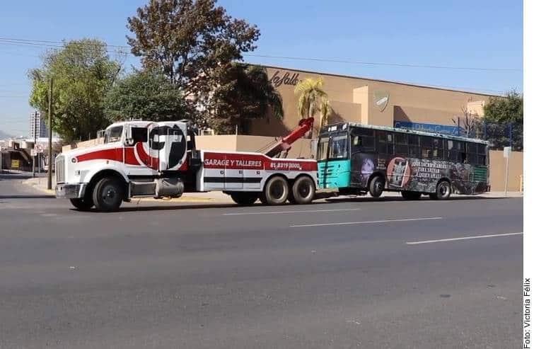 Retiran de circulación vehículos contaminantes
