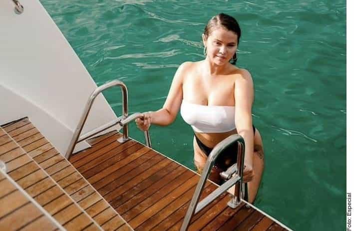 Selena Gómez y sus vacaciones en Cabo San Lucas Selena Gómez y sus vacaciones en Cabo San Lucas