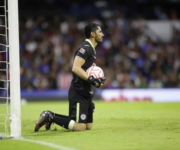 Asaltan a Jesús Corona afuera de La Noria 