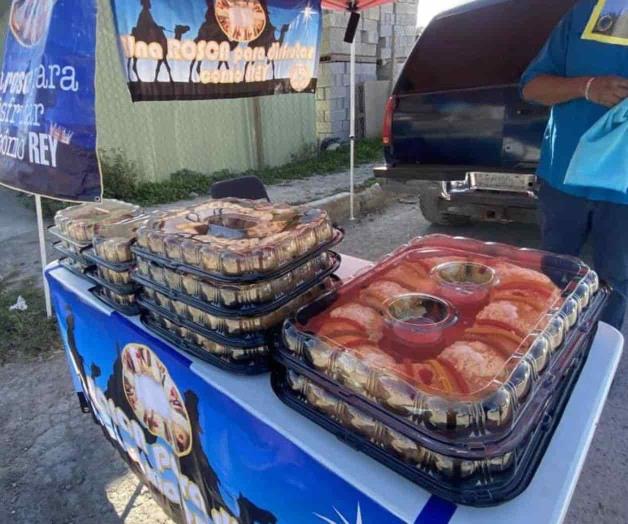 Inundan las calles con roscas de reyes